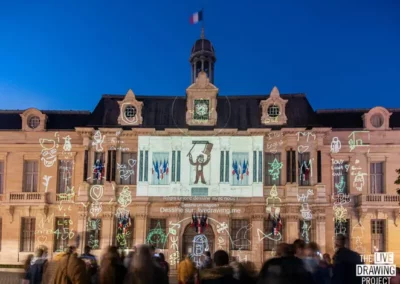 projection de dessin sur la mairie de troyes